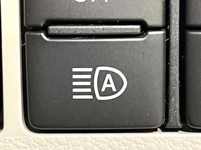 DAIHATSU TANTO 4WD 2017 Image 31