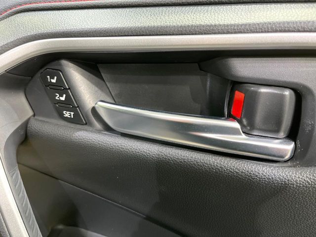TOYOTA RAV4 HYBRID 4WD 2025 Image 31