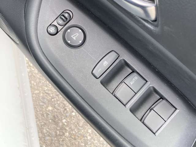 HONDA FIT E:HEV 4WD 2022 Image 31