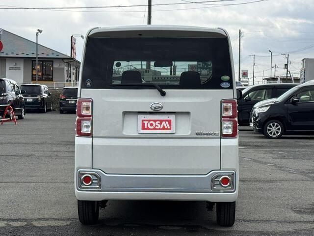 DAIHATSU WAKE 4WD 2015 Image 31