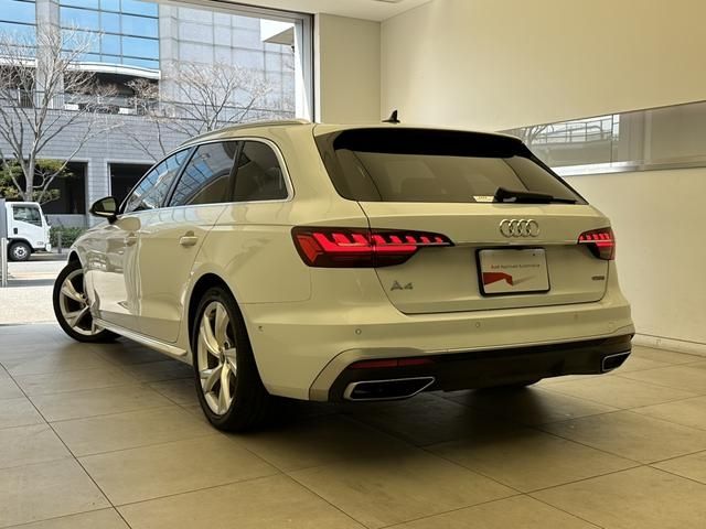 AUDI A4 AVANT 2023 Image 31