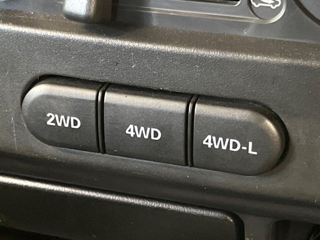 SUZUKI JIMNY 4WD 2017 Image 31