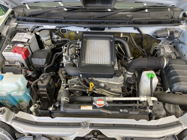 SUZUKI JIMNY 4WD 2017 Image 31