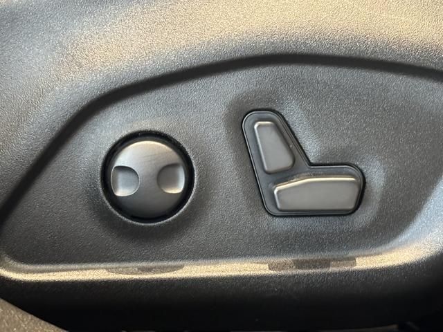 JEEP RENEGADE 2021 Image 31