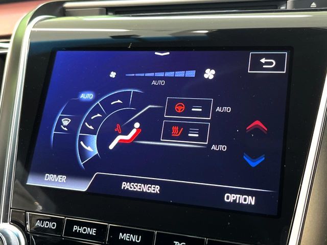 TOYOTA CROWN SEDAN HYBRID 2019 Image 31