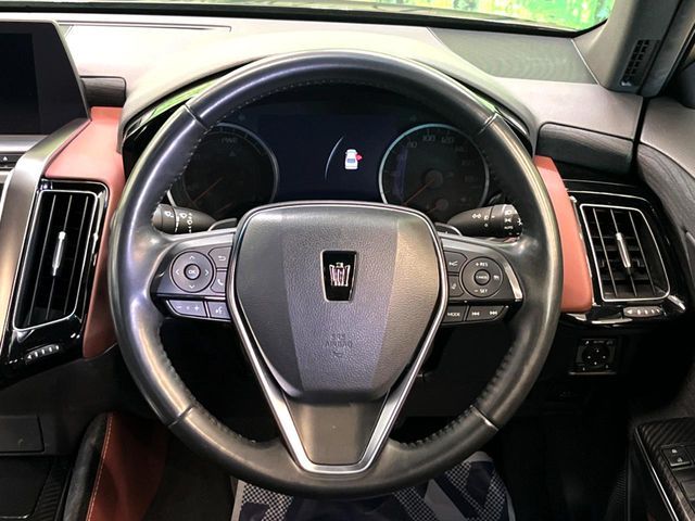 TOYOTA CROWN SEDAN HYBRID 2019 Image 31