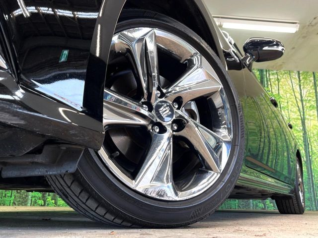 TOYOTA CROWN SEDAN HYBRID 2019 Image 31