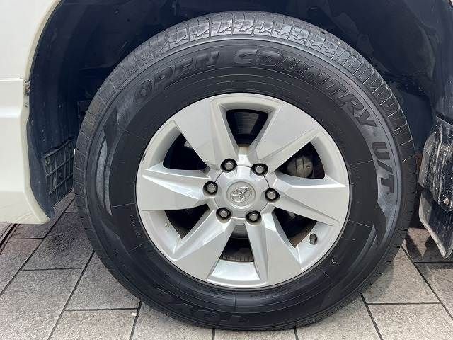 TOYOTA LANDCRUISER PRADO 2018 Image 31