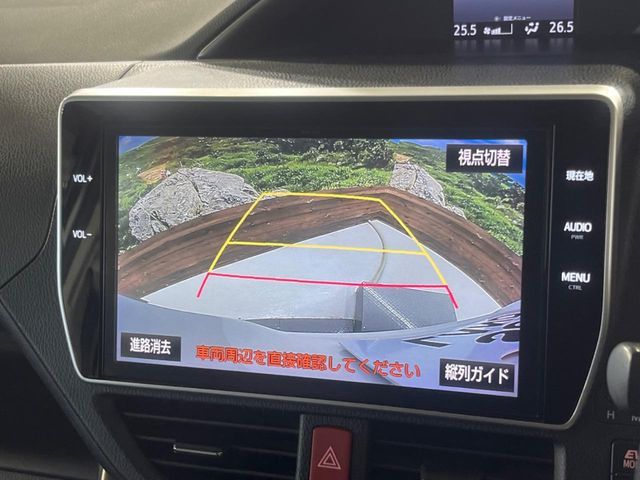 TOYOTA VOXY HYBRID 2017 Image 31