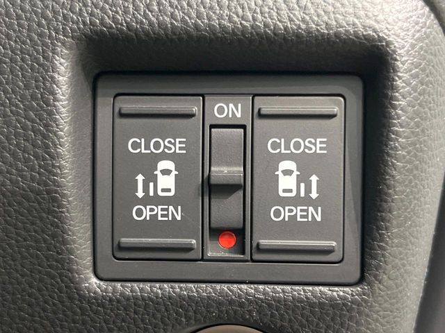 HONDA N BOX CUSTOM 2021 Image 31