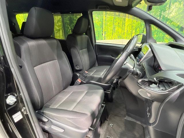 TOYOTA VOXY 2020 Image 31