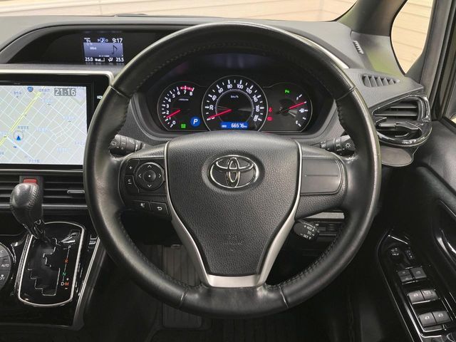 TOYOTA VOXY 2020 Image 31