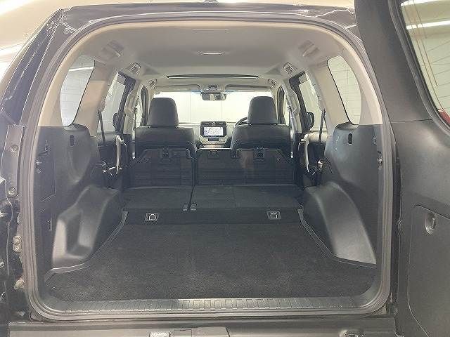 TOYOTA LANDCRUISER PRADO 2018 Image 31