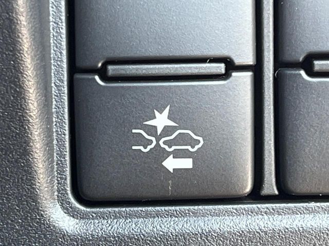 TOYOTA VOXY 2018 Image 31