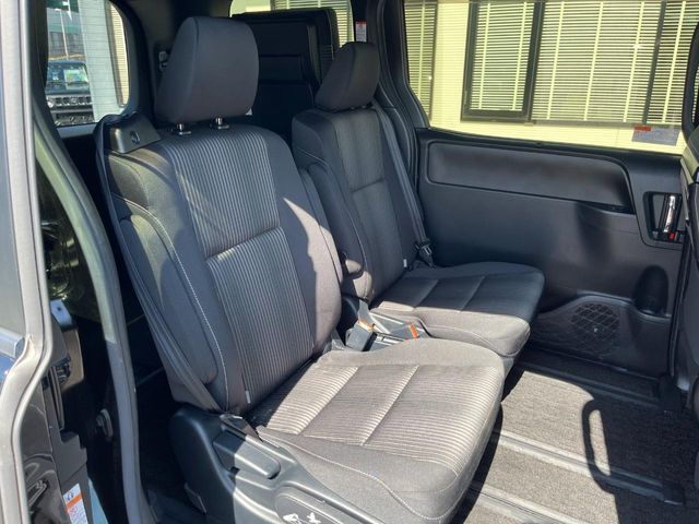 TOYOTA VOXY 2018 Image 31