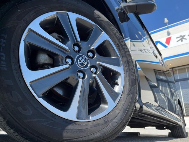 TOYOTA VOXY 2018 Image 31