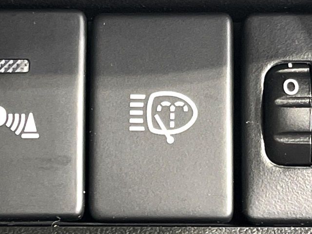 SUZUKI JIMNY NOMADE 2025 Image 31