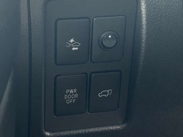 TOYOTA LANDCRUISER WAGON 2016 Image 31