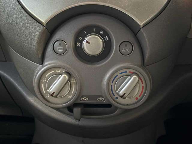 NISSAN MARCH 2011 Image 31