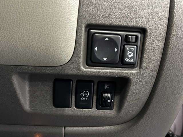 NISSAN MARCH 2011 Image 31