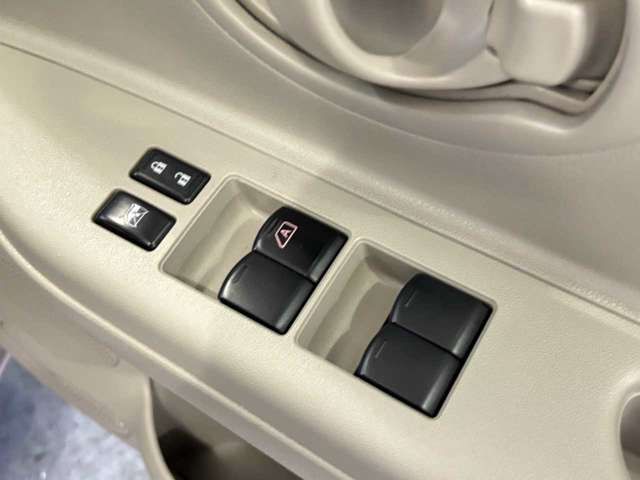 NISSAN MARCH 2011 Image 31