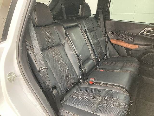 MITSUBISHI OUTLANDER PHEV 2022 Image 31