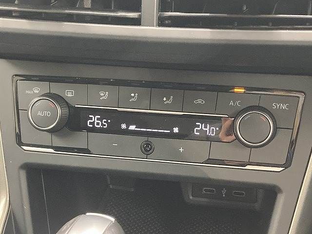 VOLKSWAGEN POLO 2021 Image 31