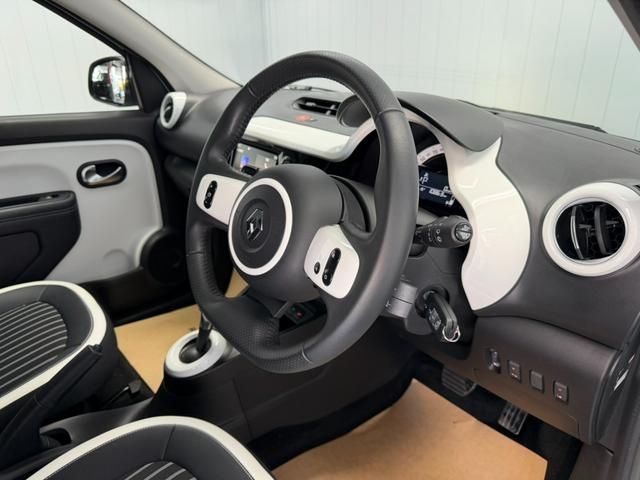 RENAULT TWINGO 2023 Image 31