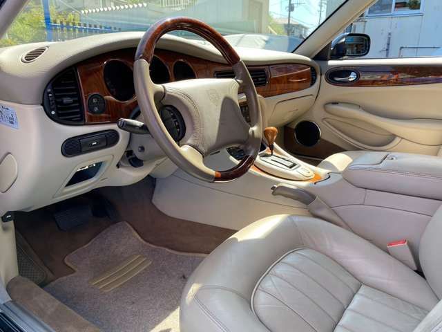 JAGUAR XJSERIES SEDA 2000 Image 31