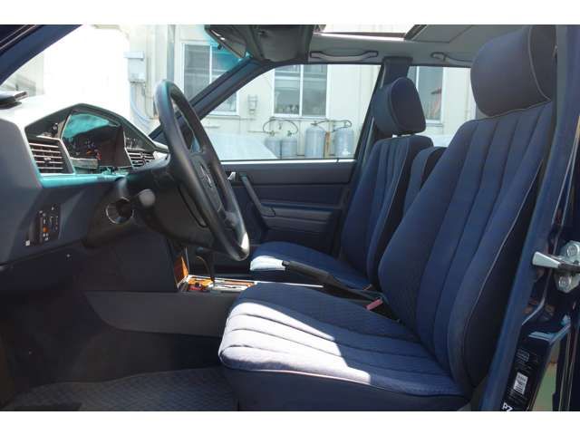 MERCEDES BENZ 190 CL 1993 Image 31