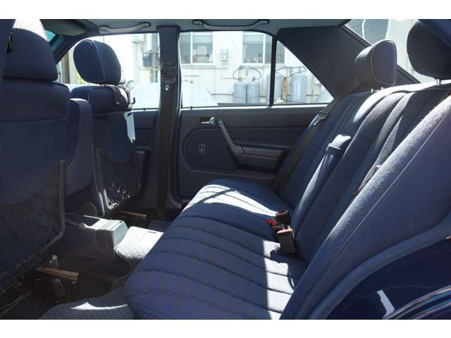 MERCEDES BENZ 190 CL 1993 Image 31