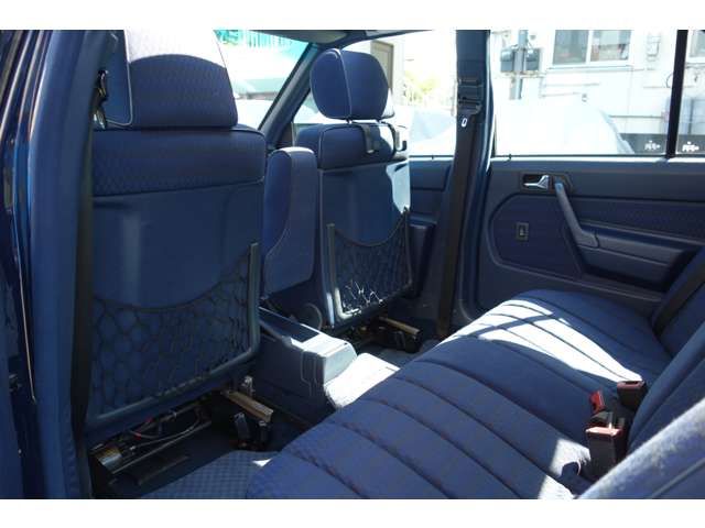 MERCEDES BENZ 190 CL 1993 Image 31