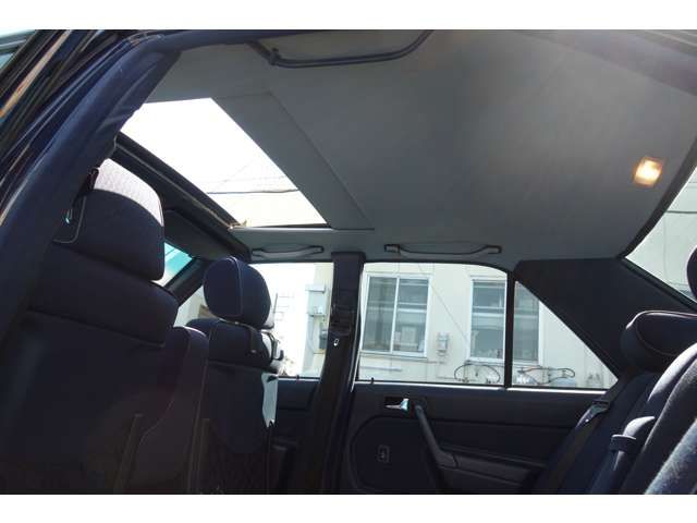 MERCEDES BENZ 190 CL 1993 Image 31