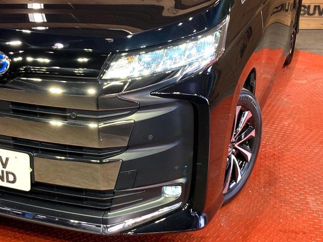 TOYOTA NOAH HYBRID 2023 Image 31