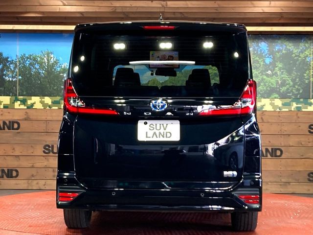 TOYOTA NOAH HYBRID 2023 Image 31