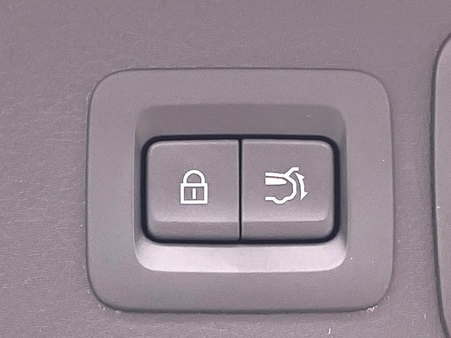 MAZDA CX-30 2023 Image 31