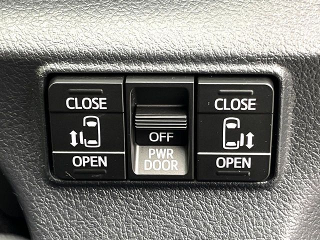 TOYOTA SIENTA 2018 Image 31