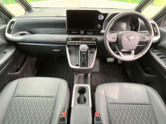 TOYOTA NOAH HYBRID 2023 Image 31