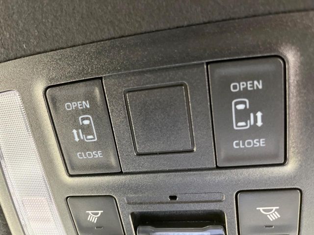 TOYOTA NOAH HYBRID 2023 Image 31