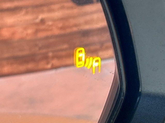 TOYOTA VOXY HYBRID 2023 Image 31