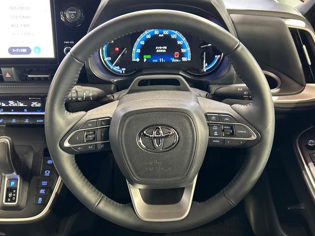 TOYOTA VOXY HYBRID 2023 Image 31