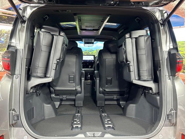 TOYOTA VELLFIRE  HYBRID 2026 Image 31