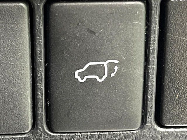 TOYOTA HARRIER 2WD 2017 Image 31