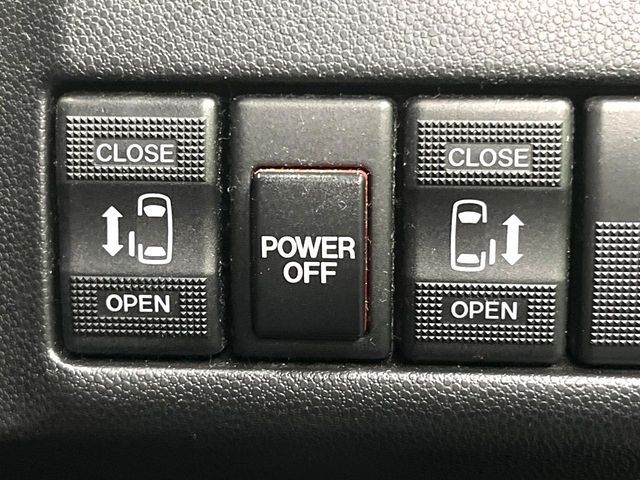 MAZDA PREMACY 2017 Image 31