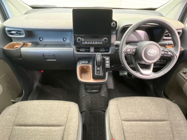 TOYOTA SIENTA HYBRID 2024 Image 31