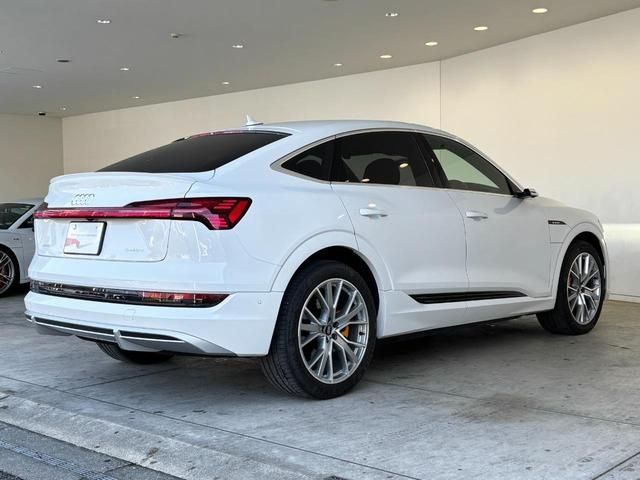 AUDI E-TRON SPORTBAC 2020 Image 31