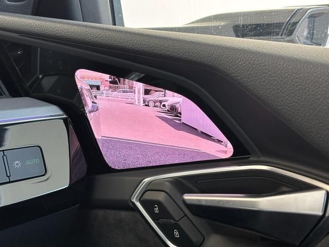 AUDI E-TRON SPORTBAC 2020 Image 31