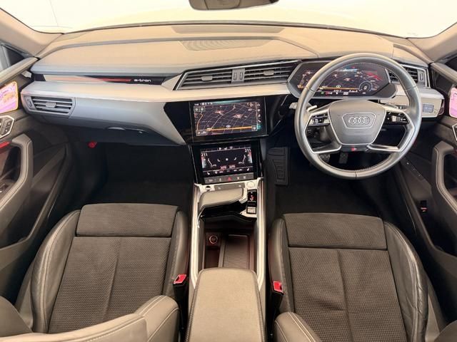 AUDI E-TRON SPORTBAC 2020 Image 31