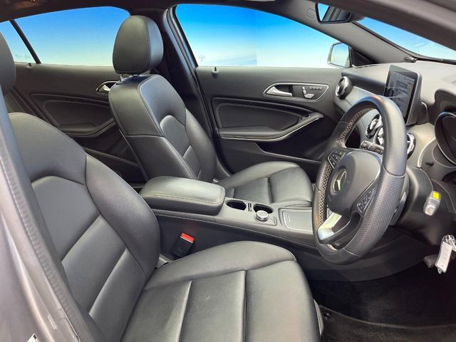 MERCEDES BENZ GLA CL 2017 Image 31