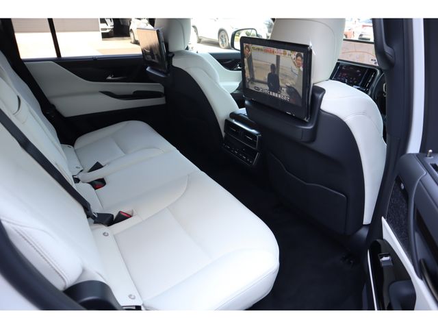 TOYOTA LEXUS LX600 2026 Image 31